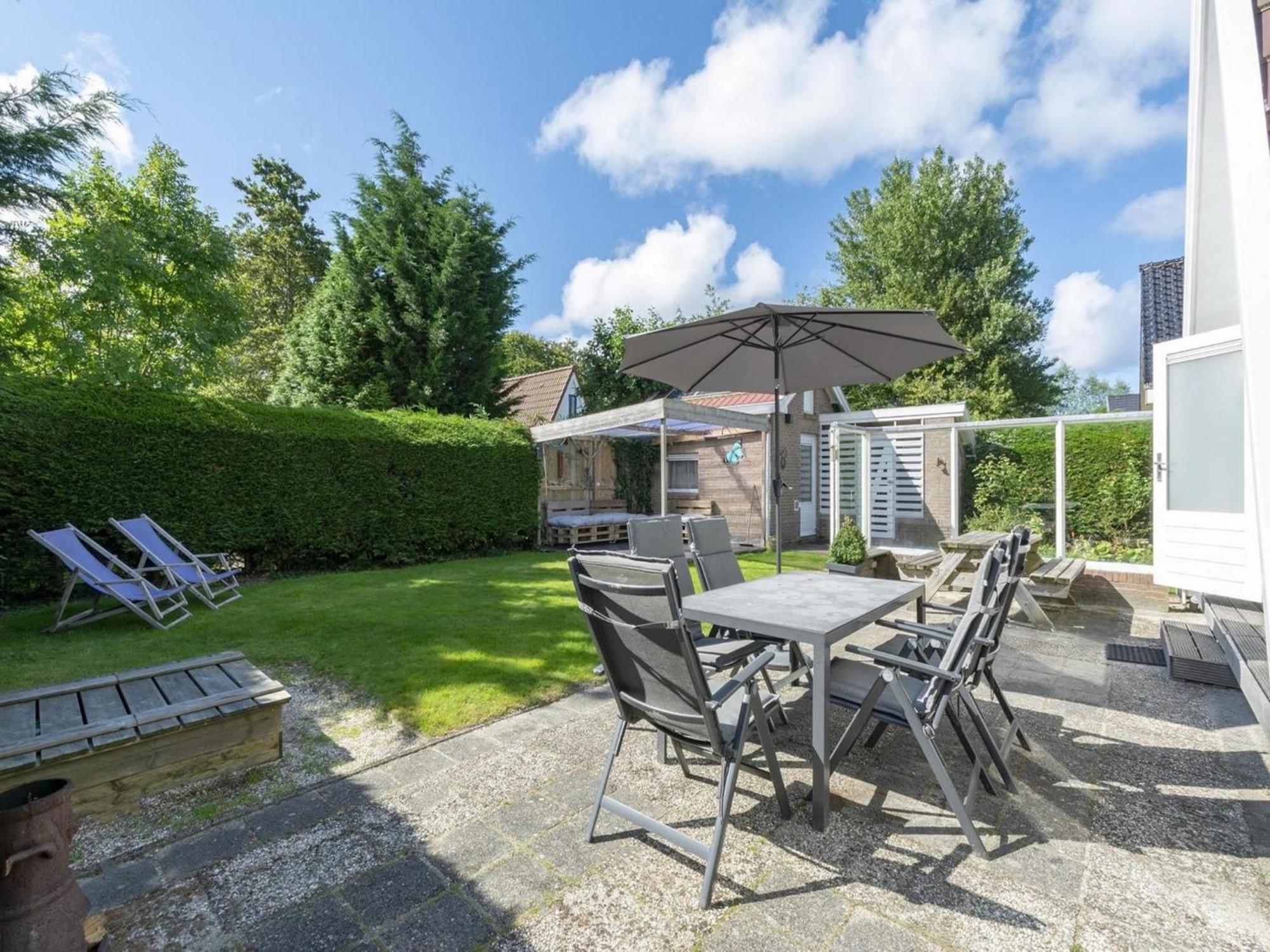 Cozy Holiday Home With Garden Sint Maartensvlotbrug Exterior photo